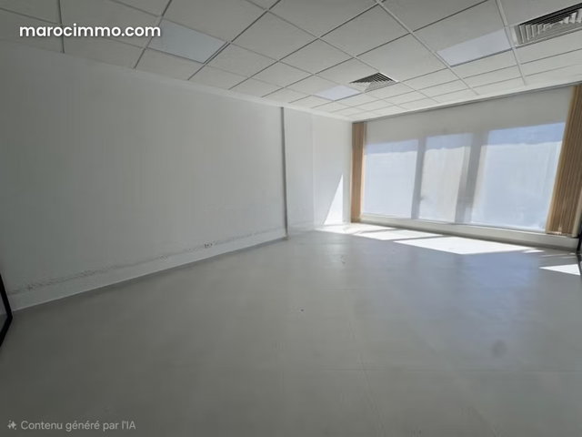 Bureau d'exception 83m² QUARTIER ADMINISTRATIF — 2