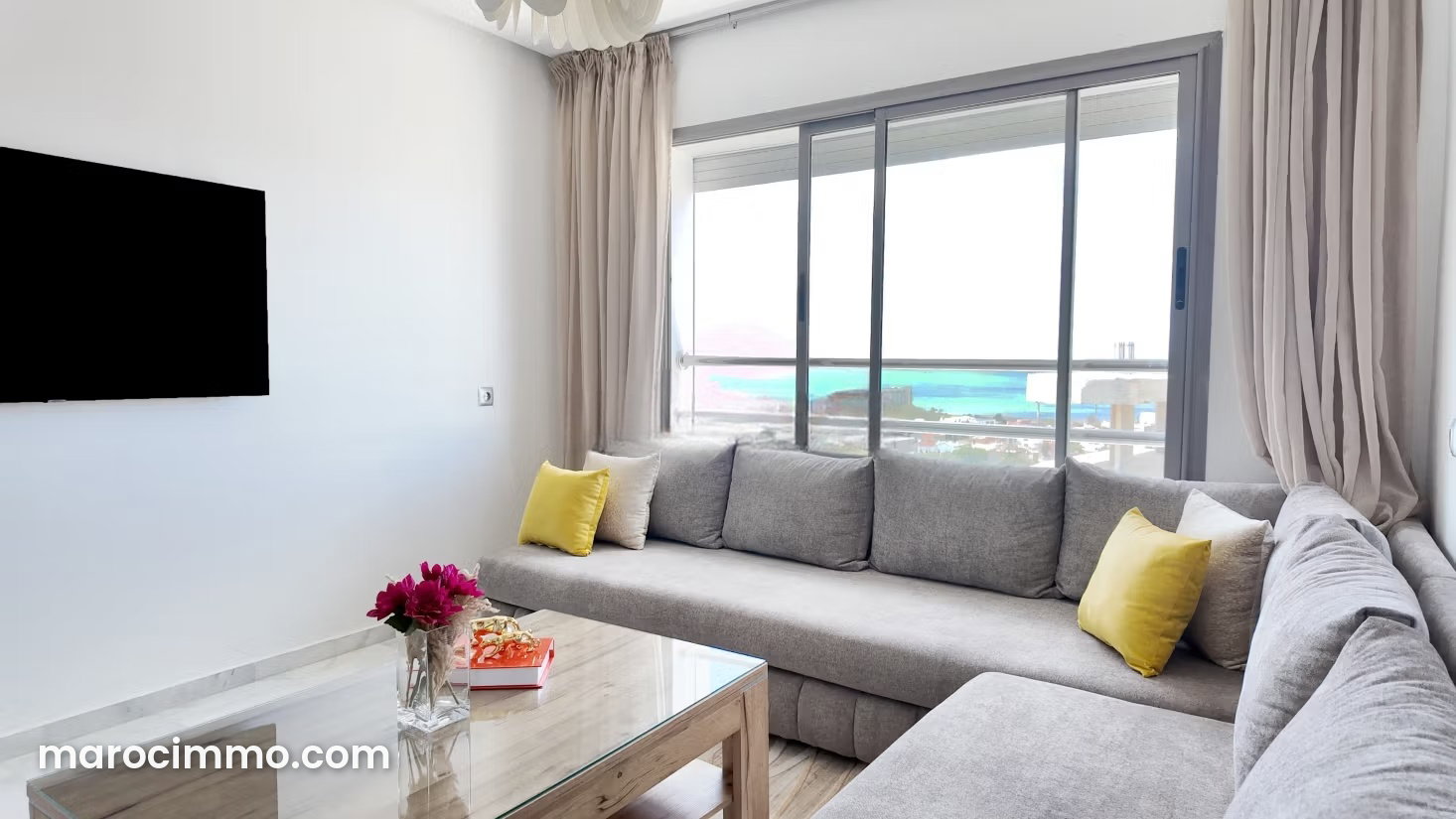 Furnished sea-view apartment for rent in Tangier's Sania district — Tangier