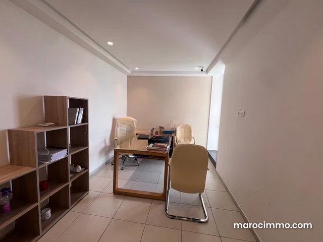 Beau bureau — 5