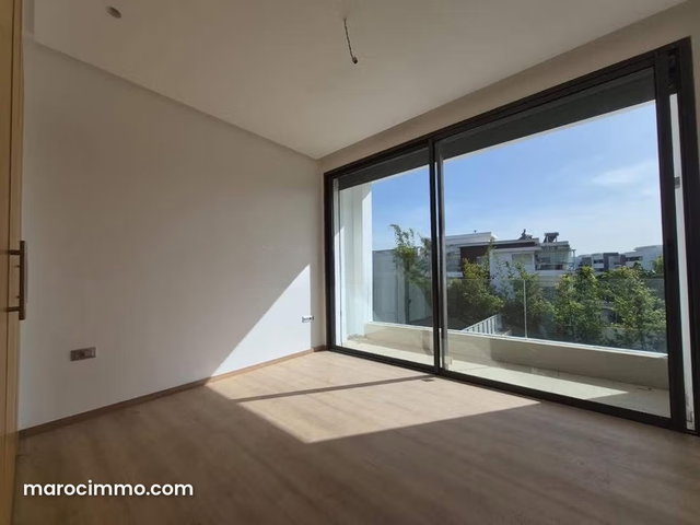 Sublime villa vide à louer sur Prestigia — 4