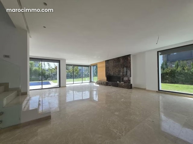 Sublime villa vide à louer sur Prestigia — 2