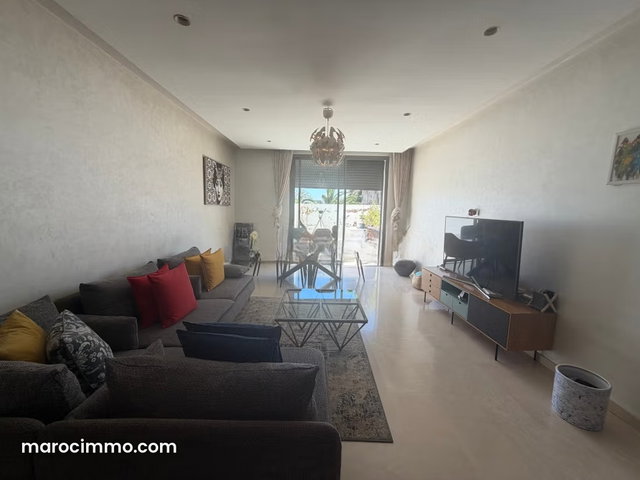Location d'un appartement à Oasis. 3 chambres agréables. Parking et ascenseur — 2