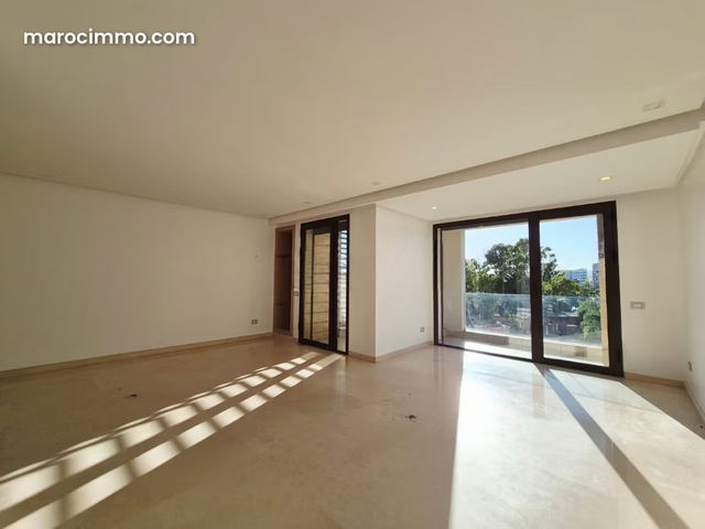 Grand appartement lumineux sans vis à vis — Casablanca