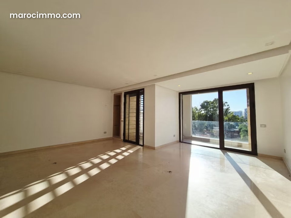 Grand appartement lumineux sans vis à vis