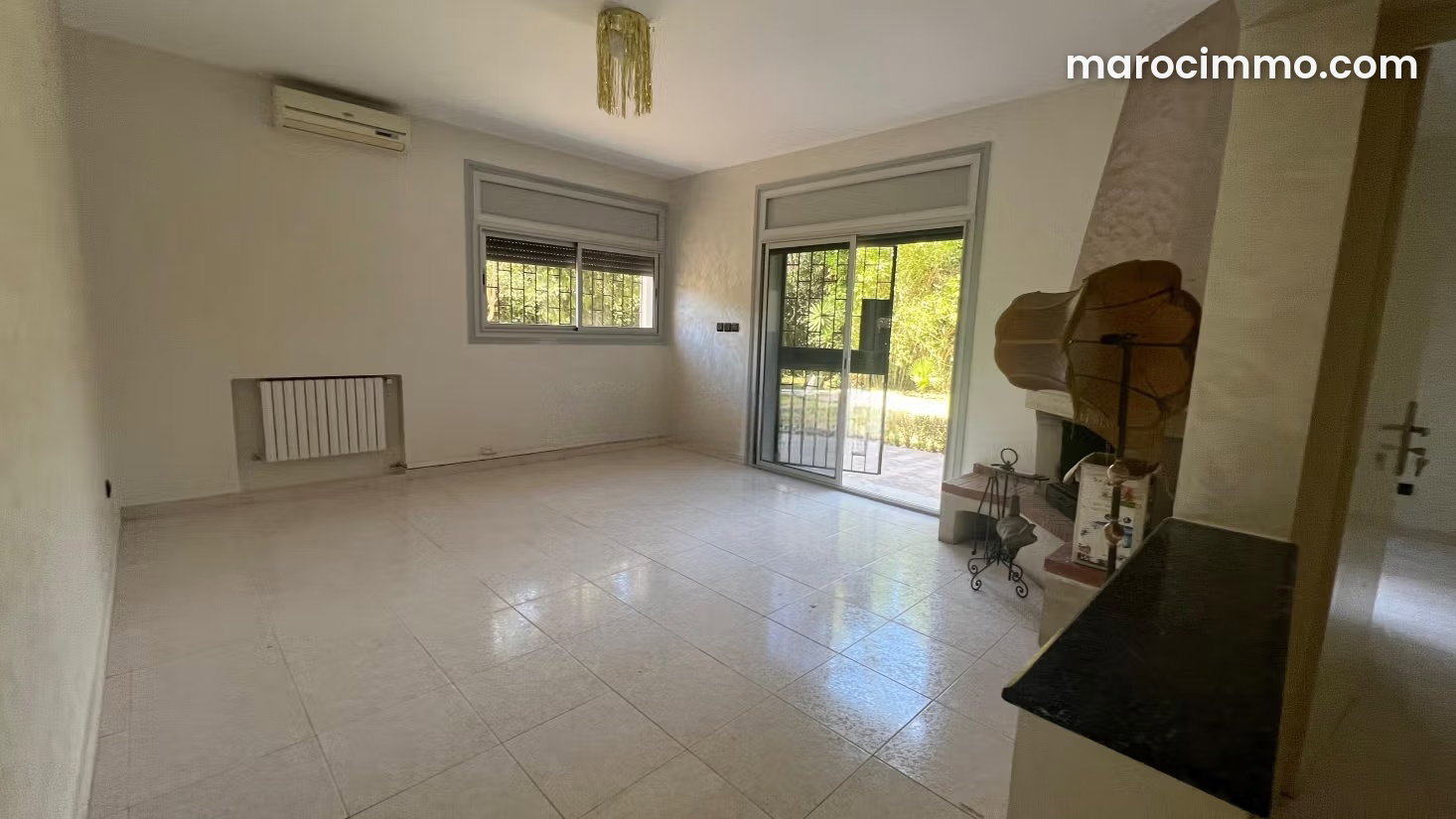 Villa à louer à Souissi, Rabat, jardin et terrasse — Rabat