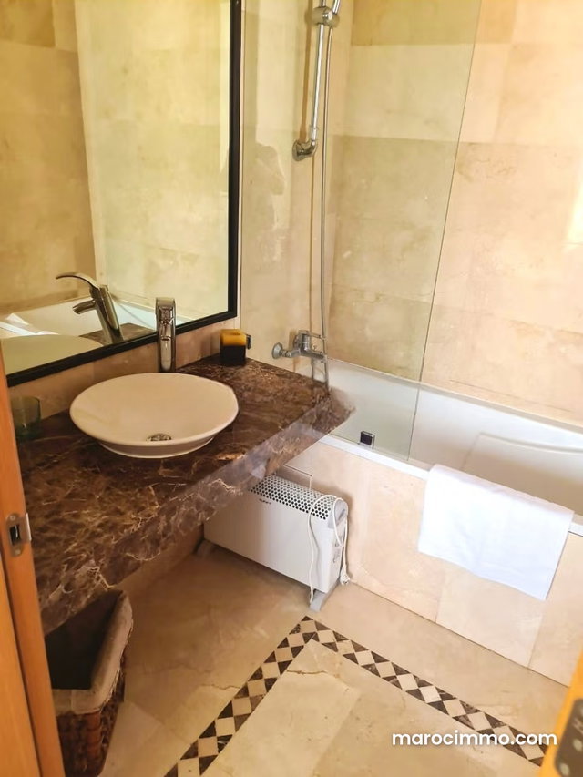 Charmant Appartement à Louer à La Palmeraie — 4