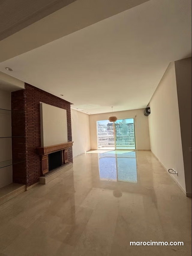 200 sqm Bright Apartment with Terrace — 5