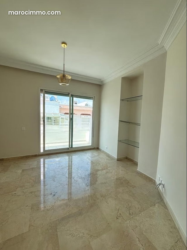 200 sqm Bright Apartment with Terrace — 2