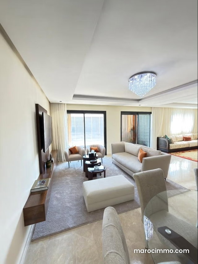 Très bel appartement en location à Ville Verte. 5 pièces confortables. Bien meublé — 3