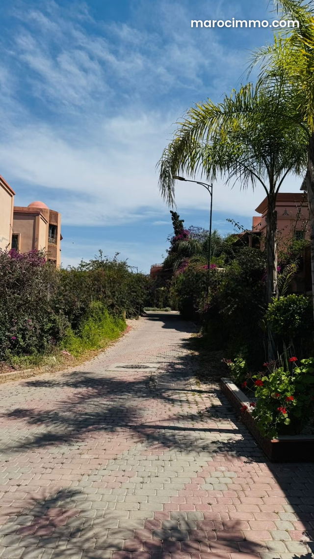 À vendre, villa semi finie route MOHAMED 6 — Marrakech