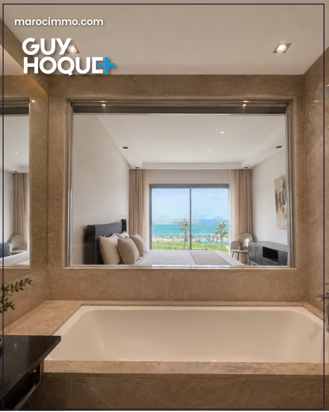 3-Bedroom Apartment with Sea View on Boulevard de la Corniche — 3