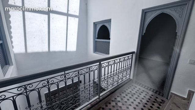Riad rénové 4 chambres proche Médersa Ben Youssef — 5