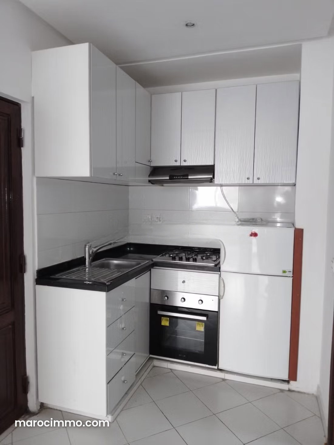 Appartement 2 pièces à louer à Agdal Rabat avec garage — Rabat