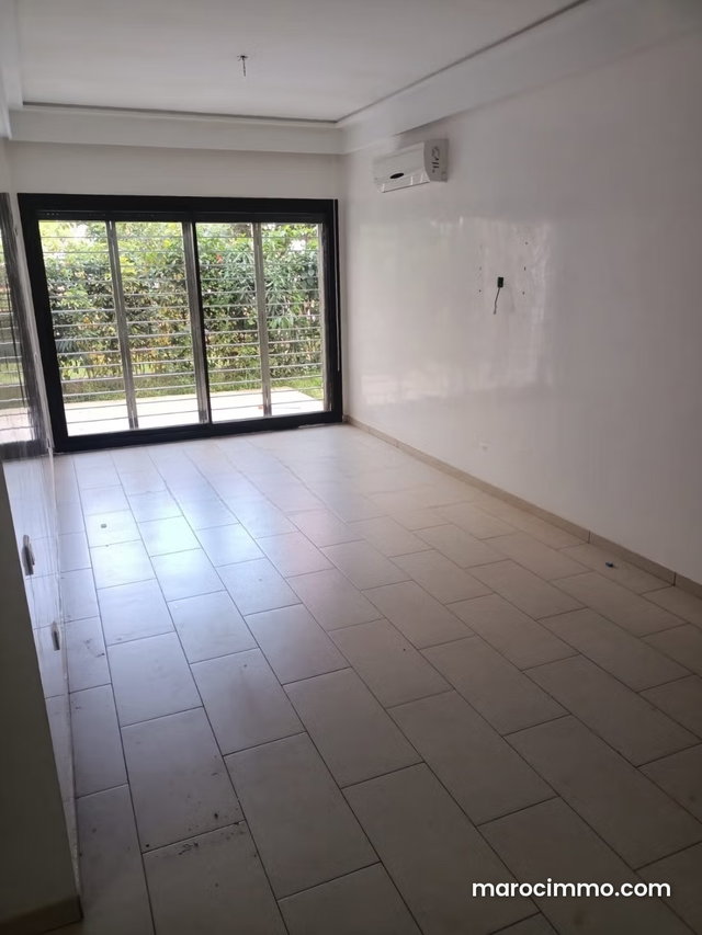 Apartment F1 for rent in Casablanca Finance City. Total area 119 m². Beautiful terrace and garden — 5