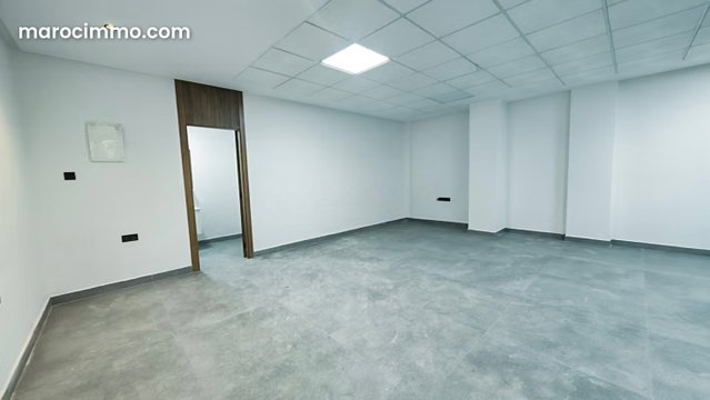 Bureau Neuf 51 m², Cœur Professionnel Ferme Bretonne, CFC & Zenith à 2 min — 2