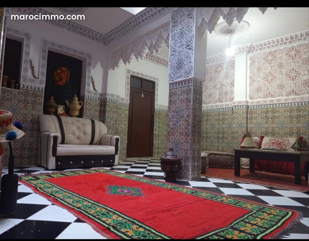8-Bedroom Riad Operating as a Guesthouse, Marrakech Medina — Marrakesh