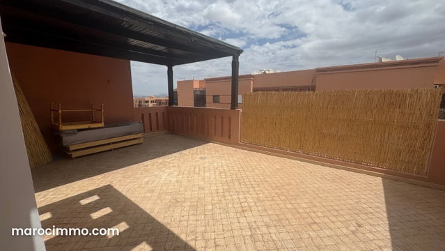 Superbe appartement avec terrasse à louer route de safi. Meublé — 3