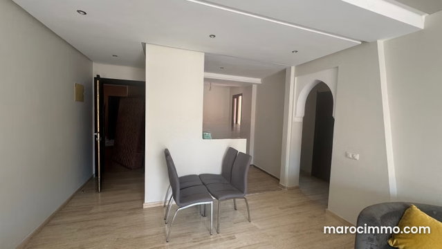 Superbe appartement avec terrasse à louer route de safi. Meublé — 4