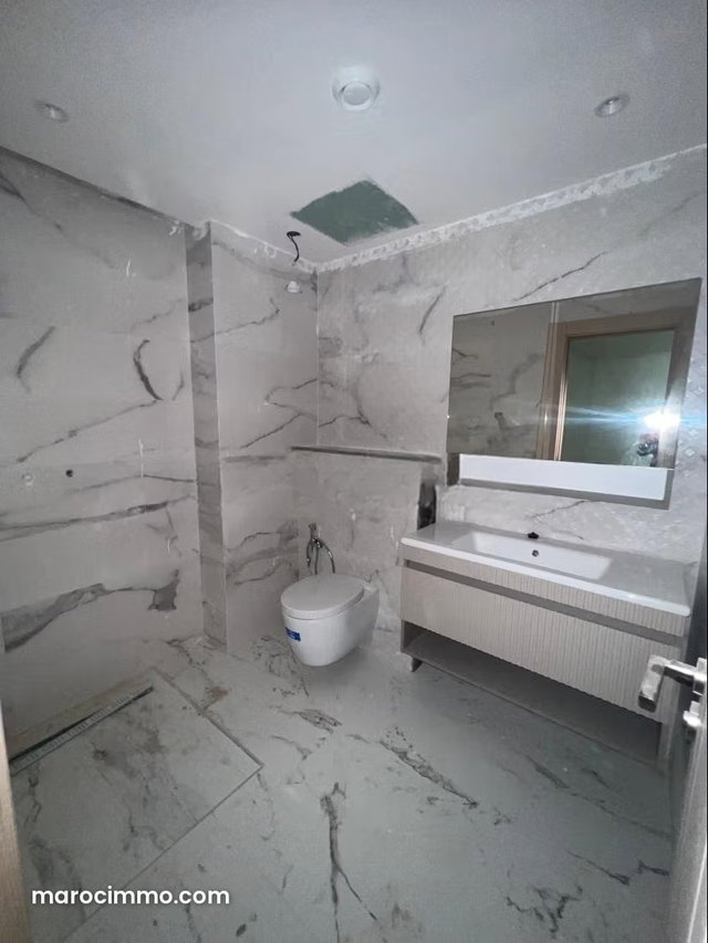 Appartement à vendre à route rabat. 3 chambres. Porte blindée et résidence sécurisée — 5