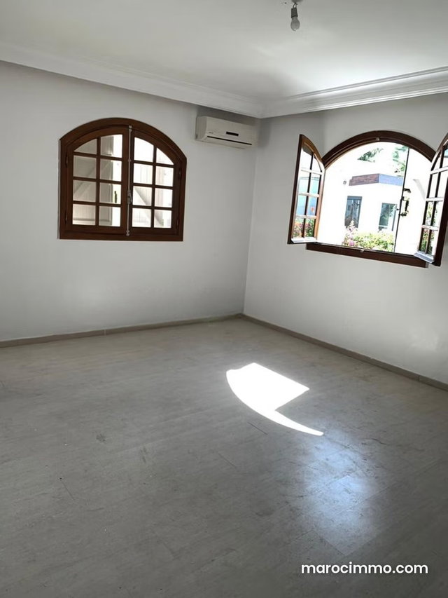 Beautiful villa for rent, a must-see for its charm and character — 5