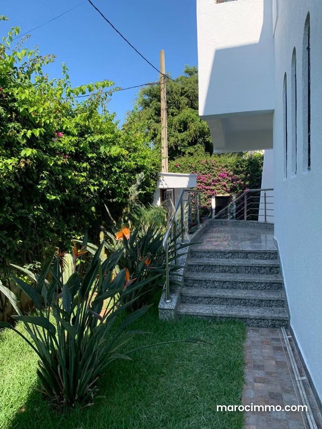 Beautiful villa for rent, a must-see for its charm and character — 3