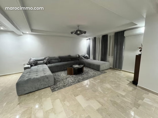 Apartment for rent in Guéliz. 125 m² surface. Fully furnished — 2