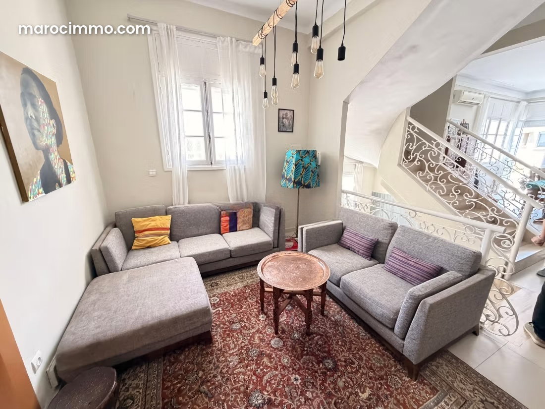 Villa for rent in Hassan, Rabat, with garden and garage, requiring renovation — Rabat