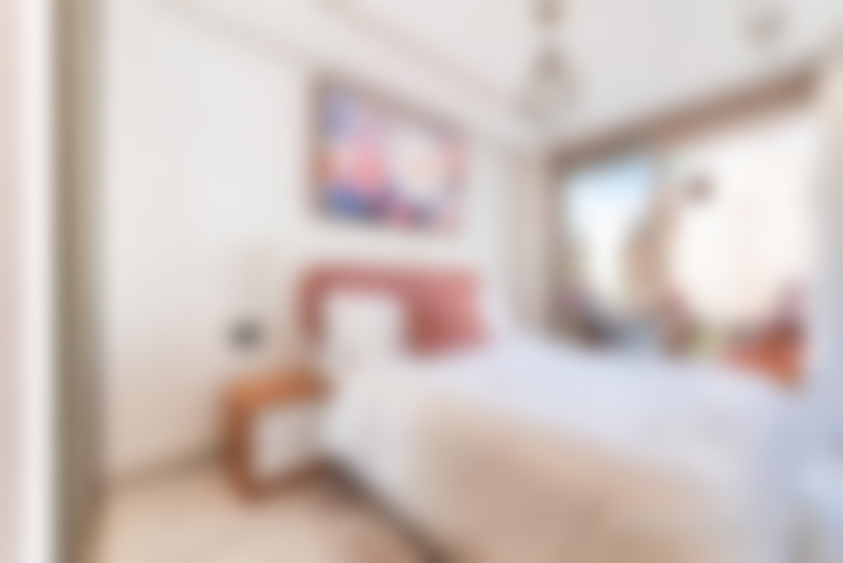 Furnished Apartment in Maarif, Casablanca, 54 sqm, South-Facing Terrace
