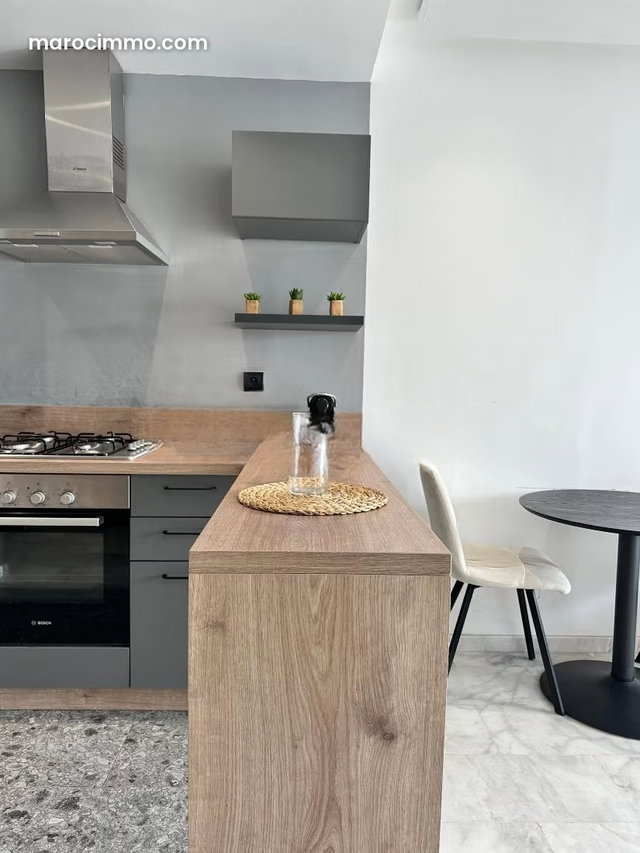 Studio meublé sans vis à vis à louer Maarif — 3