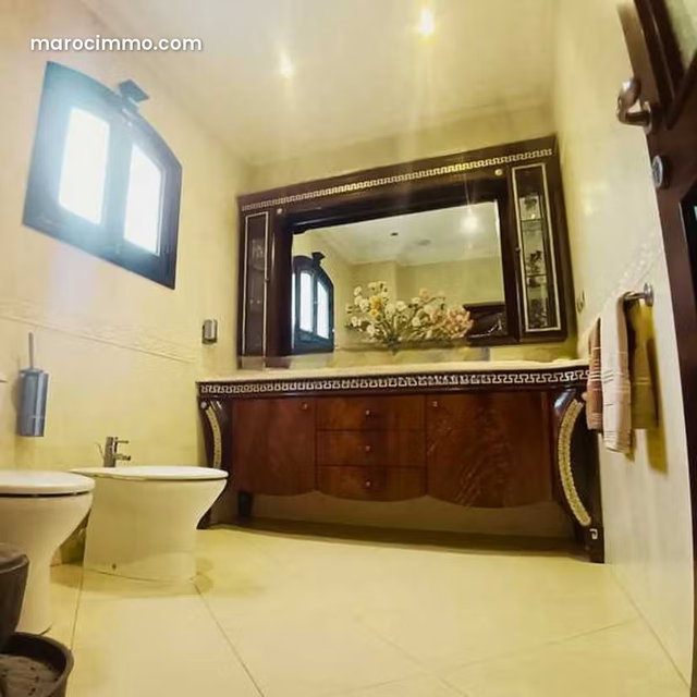 Villa à Vendre de 583.0 m² à Casablanca, Nassim — 4