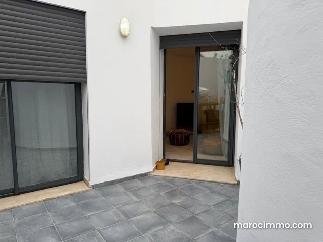 Studio meublé avec terrasse à l'Oasis — 2