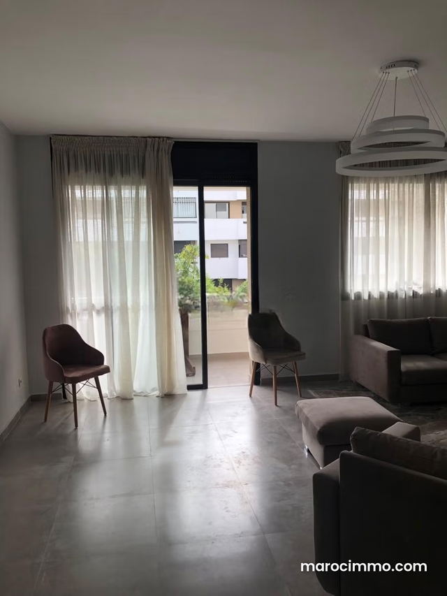Bel appartement meublà situà à Mahaj Riad — Rabat
