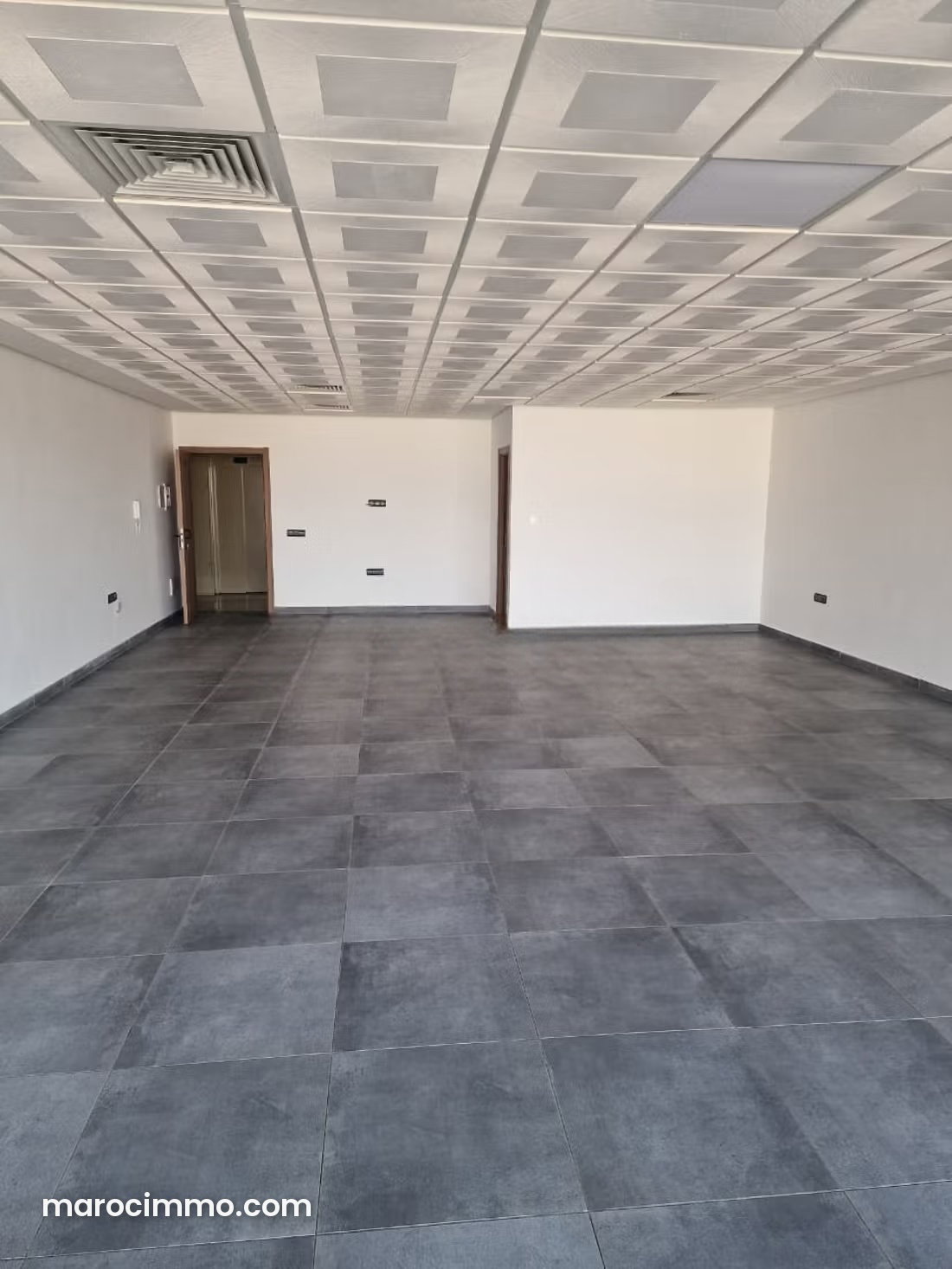 82 m² Office with a View, Roches Noires, Casablanca — Casablanca