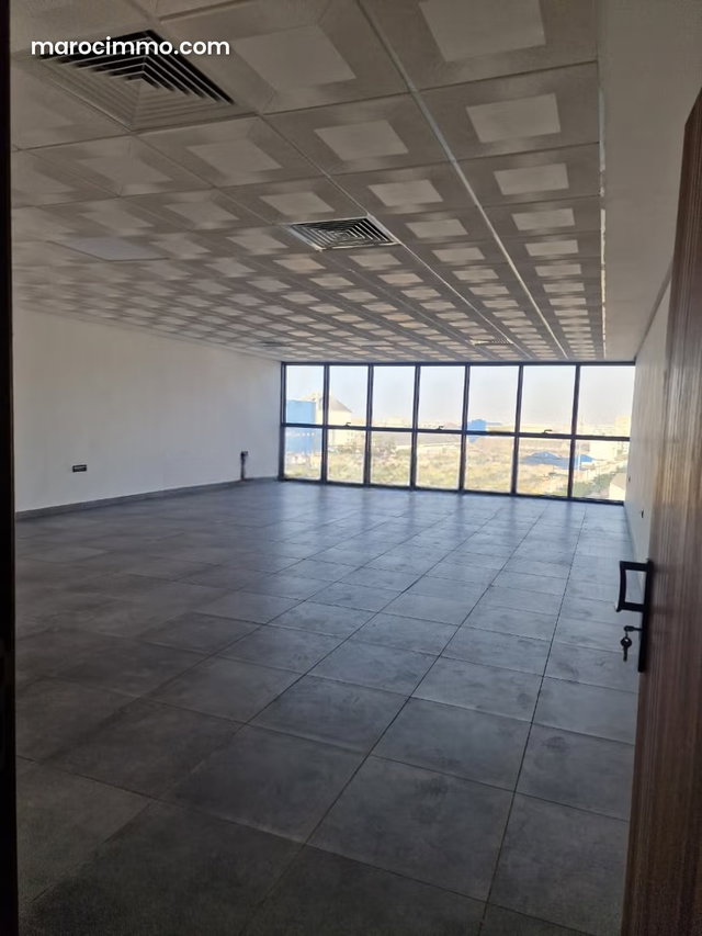 À louer – Deux plateaux bureaux à Roches Noires — 4