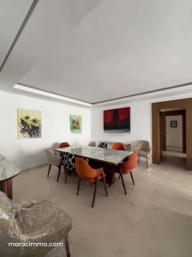 Location d'un appartement à Haut Agdal. 3 belles chambres. Meublé — 3