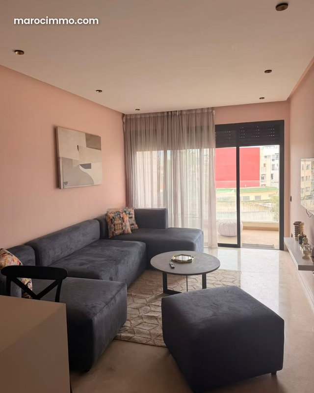 Studio neuf meublé avec goût, avec terrasse — 2