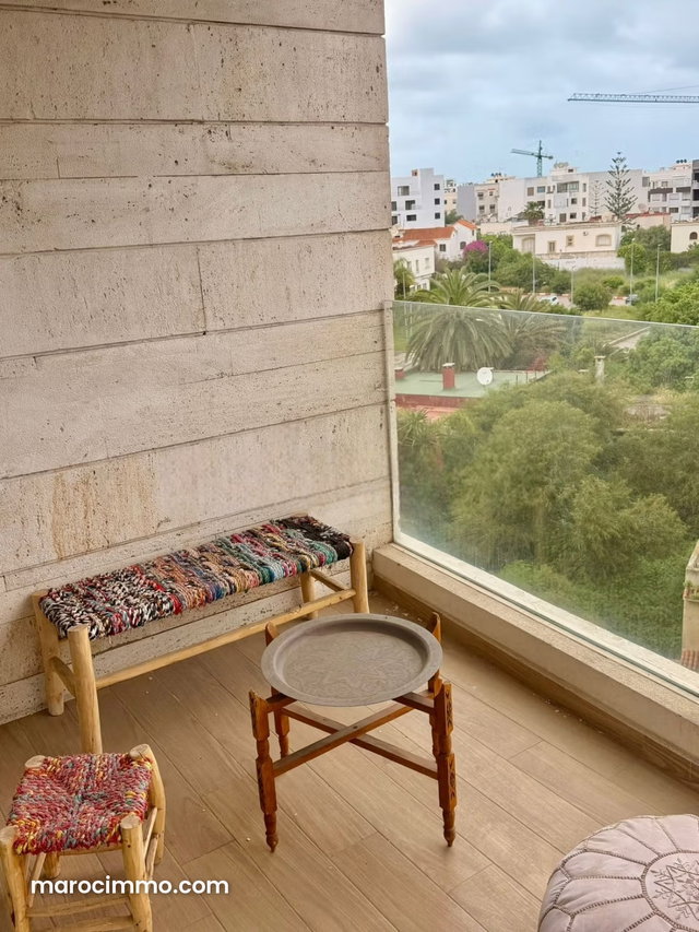 Studio neuf meublé avec goût, avec terrasse — 5