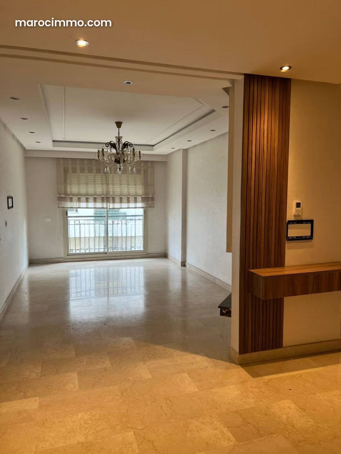 Three-bedroom apartment for rent in Oasis, Casablanca, with garden — Casablanca