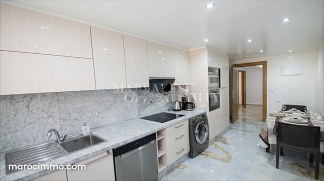 Appartement spacieux meublé à vendre à Guéliz — 4