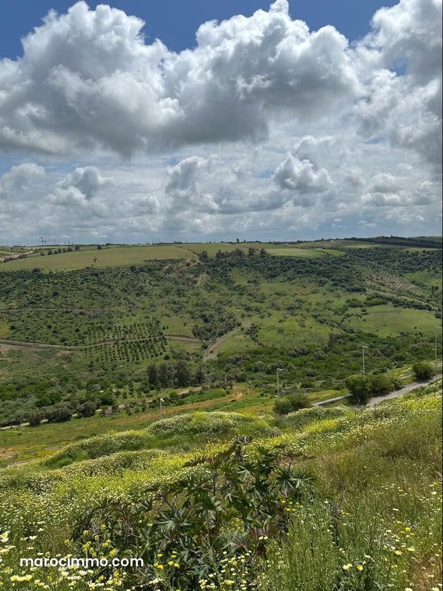 Terrain à vendre à Souissi dar salam sur la vallée Surface de 1780 m² — 2
