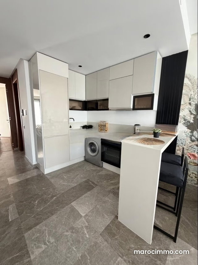 Rent this apartment in Les Princesses. 52 m². Furnished — 4