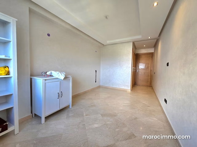 Appartement à louer à Ferme Bretonne Hay Arraha. 3 chambres agréables. Porte sécurisée et chauffage central — 2