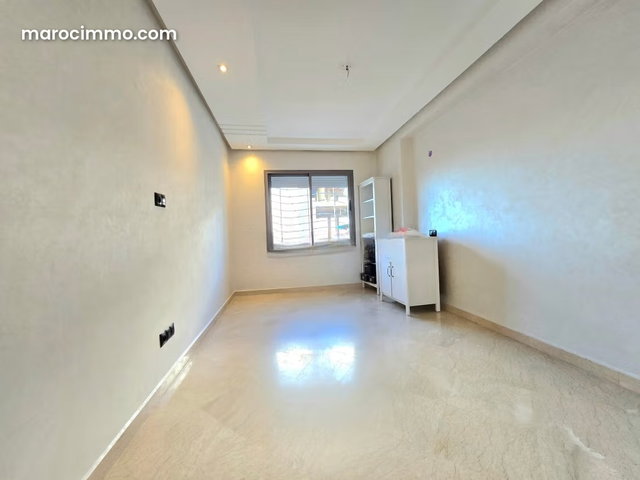 Appartement à louer à Ferme Bretonne Hay Arraha. 3 chambres agréables. Porte sécurisée et chauffage central — 3