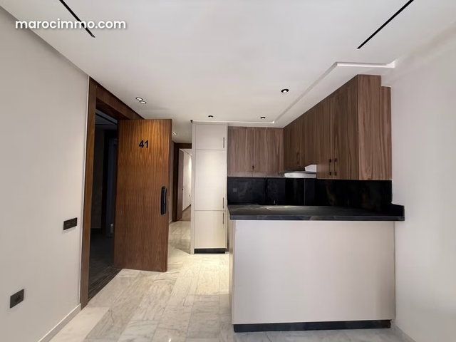 Beautiful Studio for Sale at Route Casablanca. 1 Nice Bedroom. Elevator and Terrace — 3