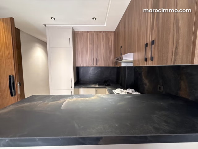 Beautiful Studio for Sale at Route Casablanca. 1 Nice Bedroom. Elevator and Terrace — 2