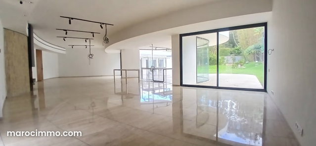 Villa Prestige Usage Bureau Souissi, Rabat 1 600 m² de Terrain — 2