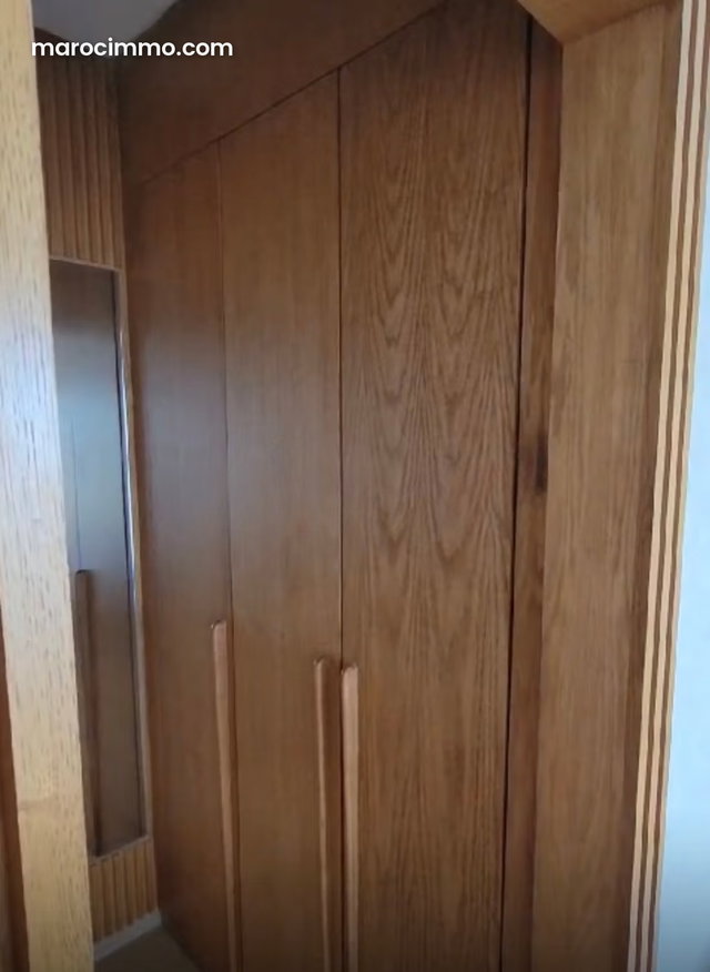 Furnished apartment for long-term rent in CFC without vis-à-vis and high floor — 5