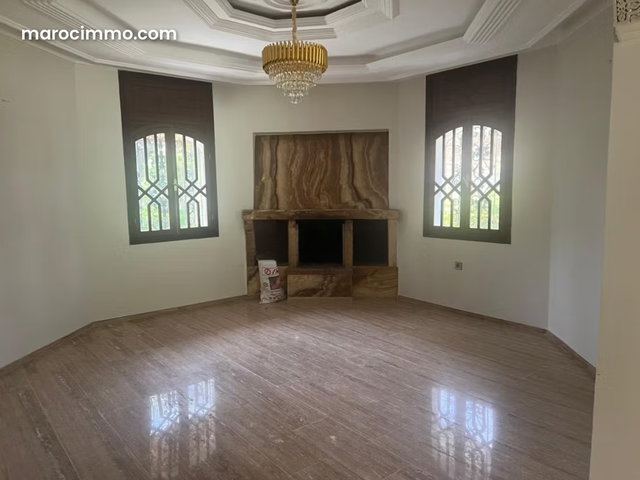 Maison de haut standing à vendre à Souissi. 8 pièces. Piscine — 4