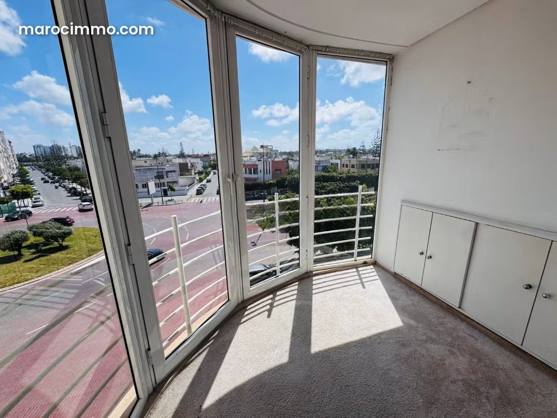 250 m² Apartment, 3 Bedrooms, Racine, Casablanca — Casablanca