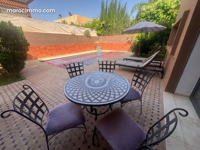 Prix sacrifier Villa en bon état à vendre à Route de l'Ourika. Surface de 400 m² — 3